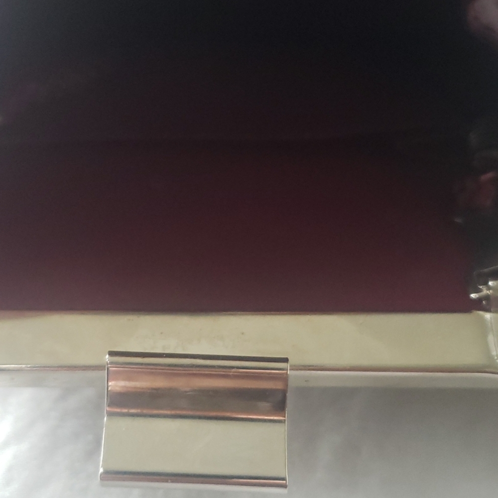 Purse - Picture 2 of 2